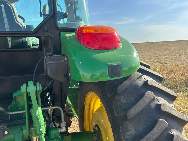 john-deere-6115d-image-9