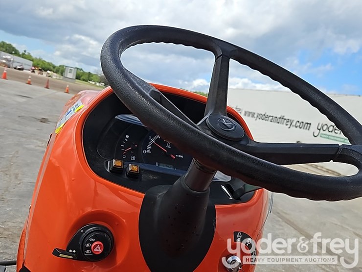 2020-kubota-l3901-image-23