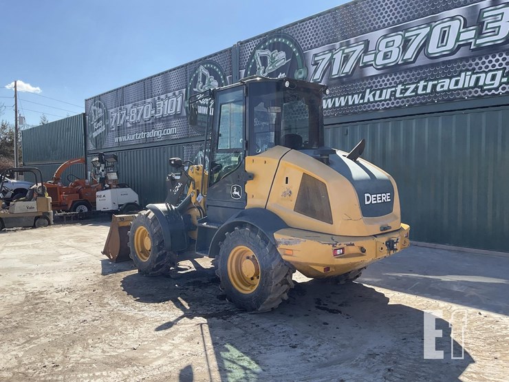 2020-deere-324l-image-2