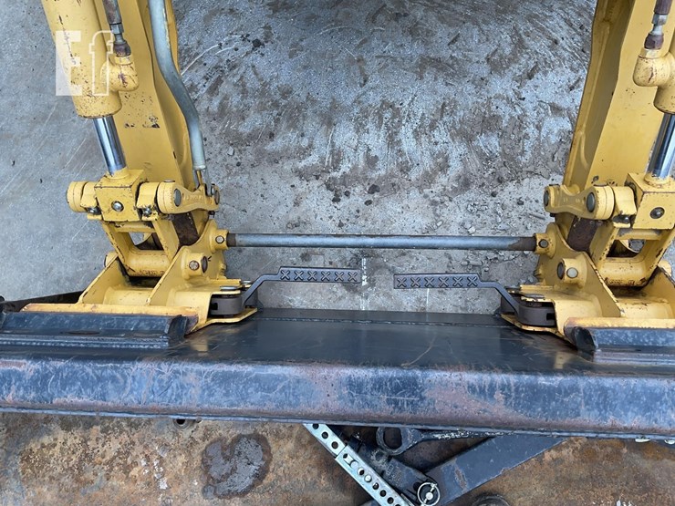 2003-deere-110-image-10