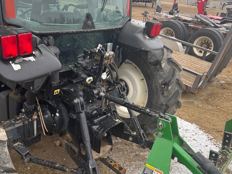 new-holland-tn70da-image-5