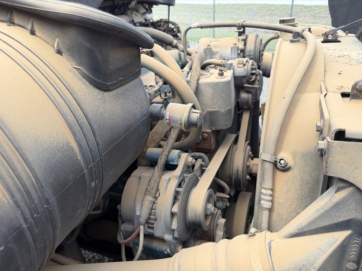 2004-international-durastar-4300-image-49