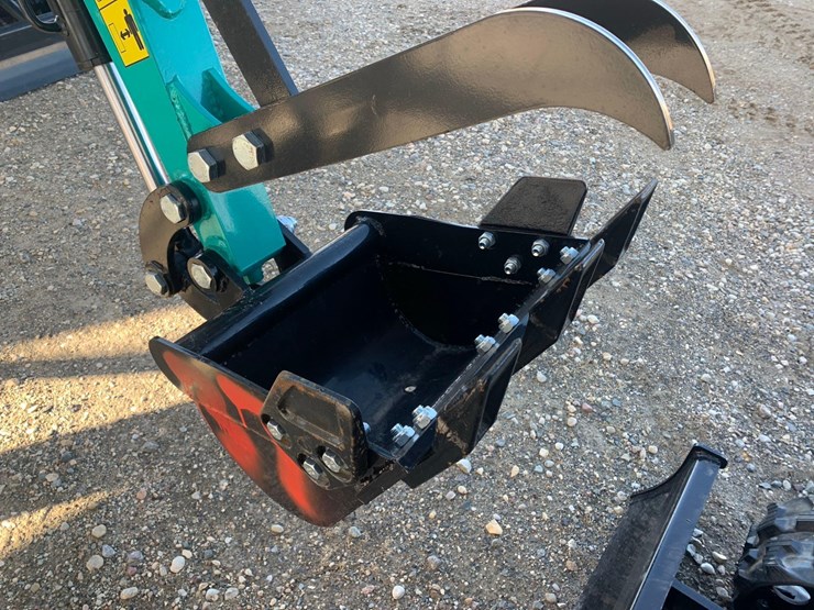 mh12rx-compact-excavator-image-9