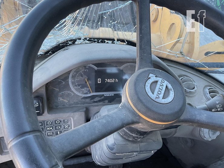 2016-volvo-l45h-image-15