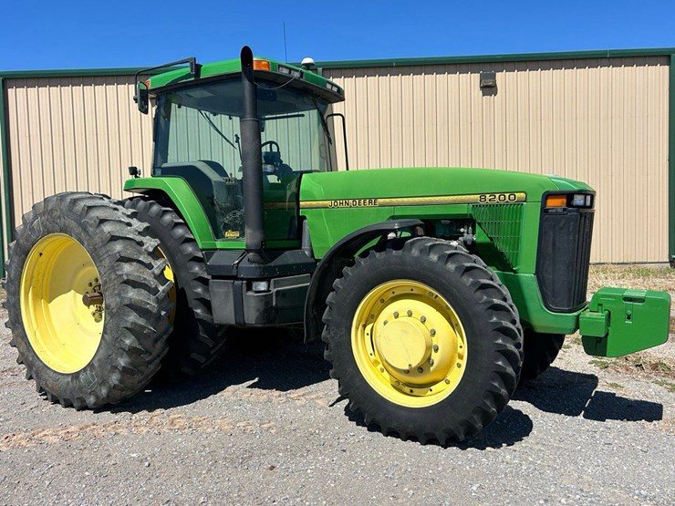 1996-john-deere-8200-image-33