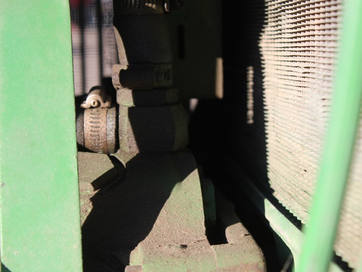 john-deere-4620-image-100