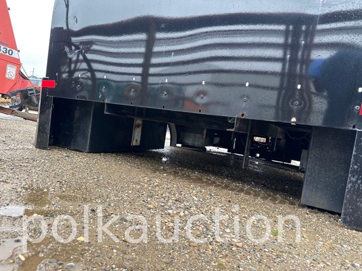 2021-utility-flatbed-image-6