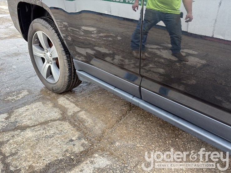 2017-jeep-compass-image-29