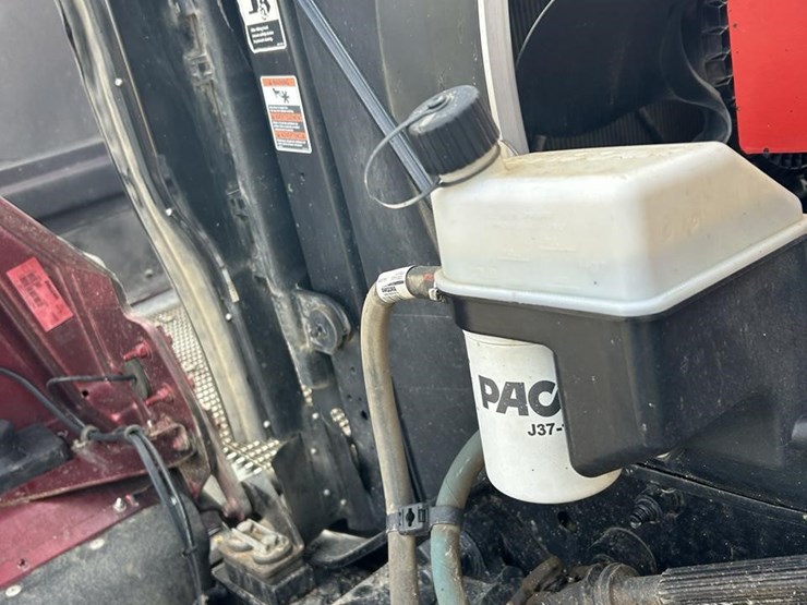 2025-kenworth-w900-image-19