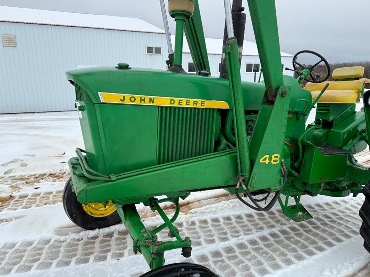 john-deere-3010-image-26