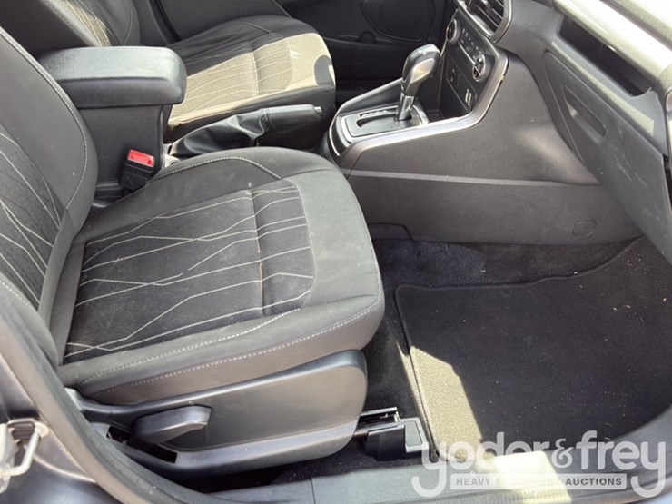 2019-ford-escape-image-15