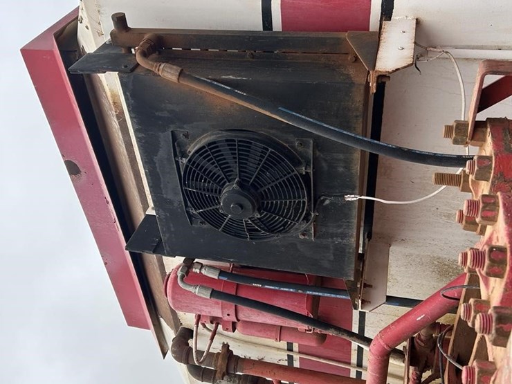 2004-peterbilt-357-image-60