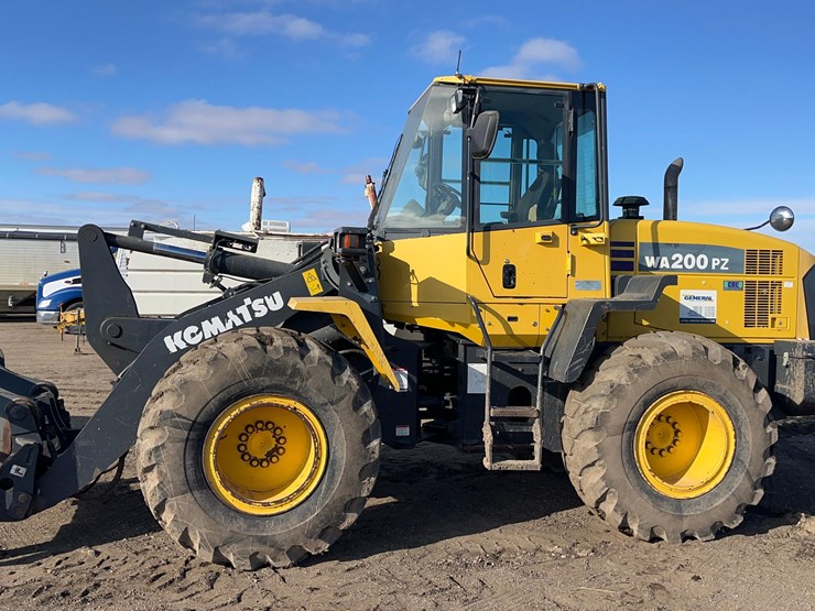 komatsu-wa200-image-2