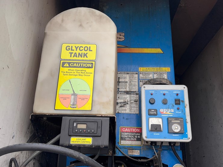 2018-peterbilt-567-hydrovac-truck-image-14