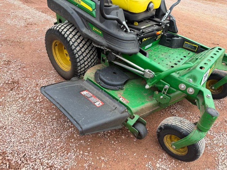 2022-john-deere-z930m-image-14