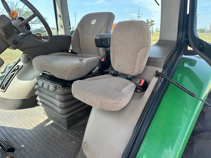 2017-john-deere-8270r-image-27