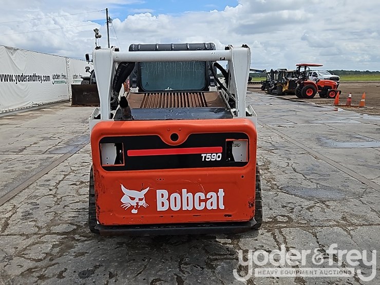 2020-bobcat-t590-image-22
