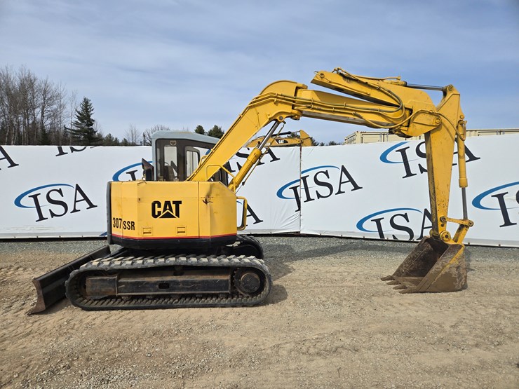 caterpillar-307-image-6