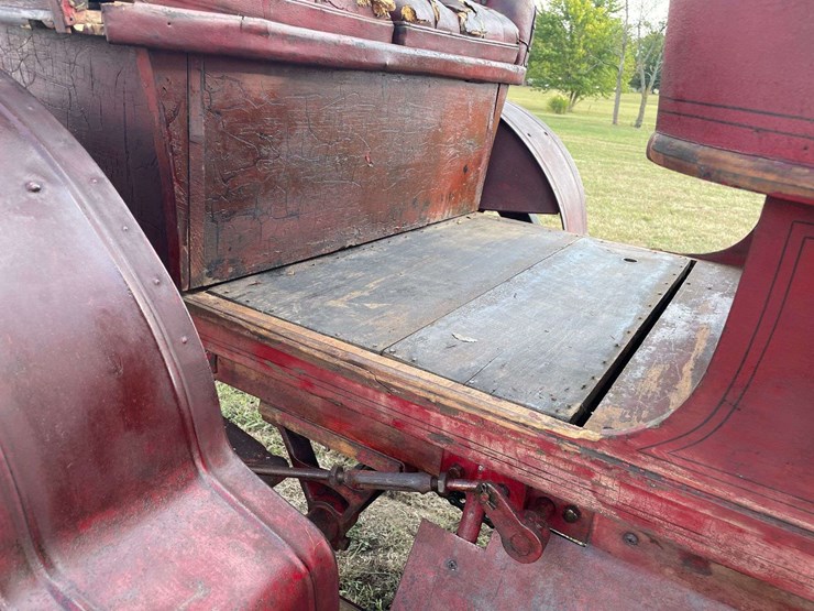1911-mcintyre-high-wheel-automobile-image-40