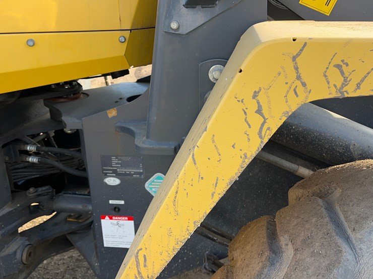 komatsu-wa200-image-14