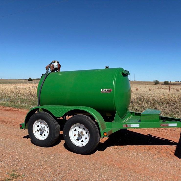 Lee Fuel Trailer