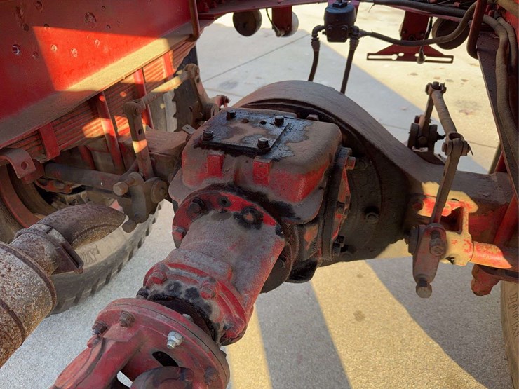 autocar-u70-truck-tractor-image-15