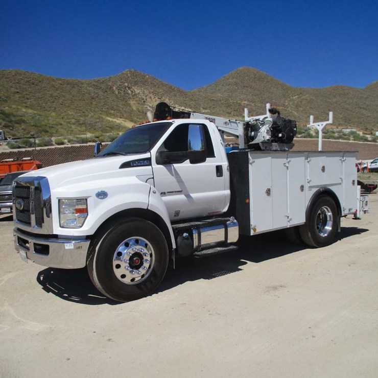 2016 FORD F750