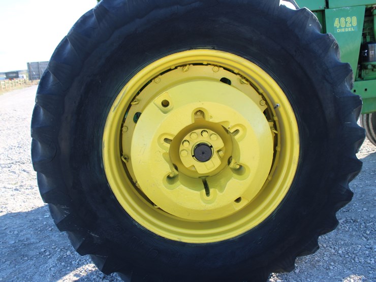 john-deere-4620-image-42