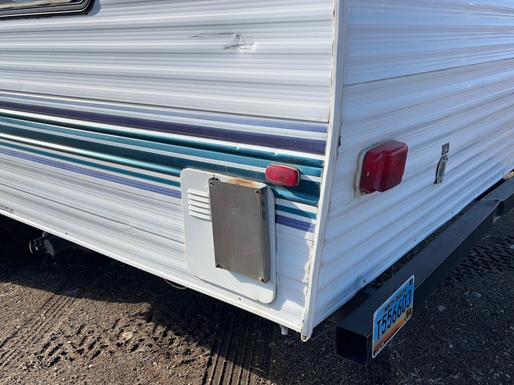 1997-gulf-stream-camper/office-image-18