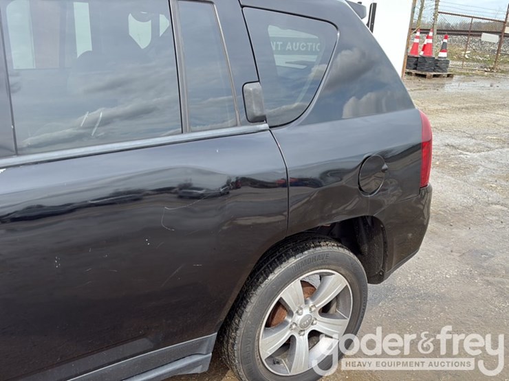 2017-jeep-compass-image-10