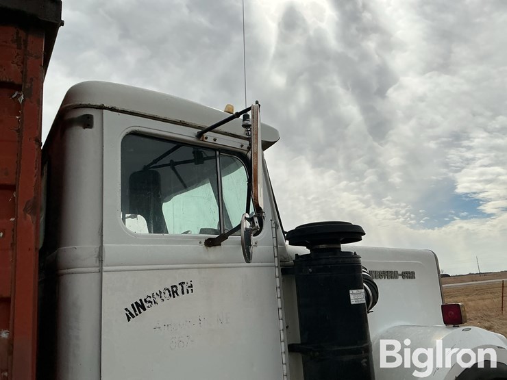 1979-western-star-4864-2-image-11