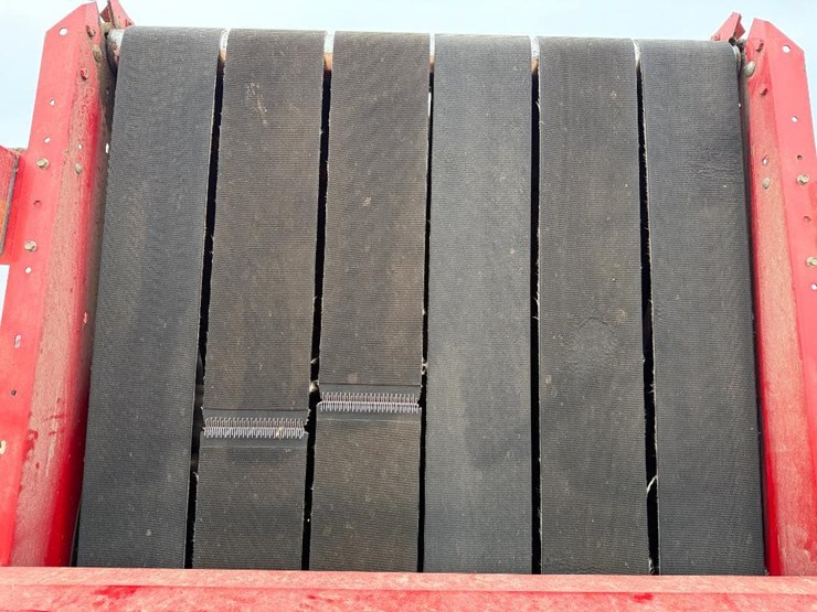 new-holland-br7060-image-13