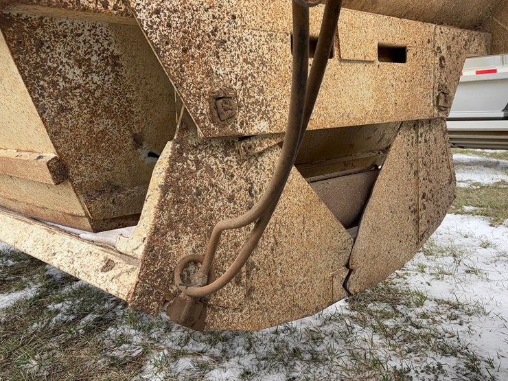 2010-dakota-belly-dump-trailer-image-12