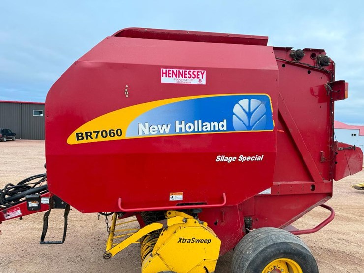 new-holland-br7060-image-9
