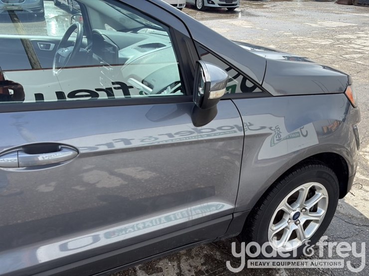 2019-ford-escape-image-13