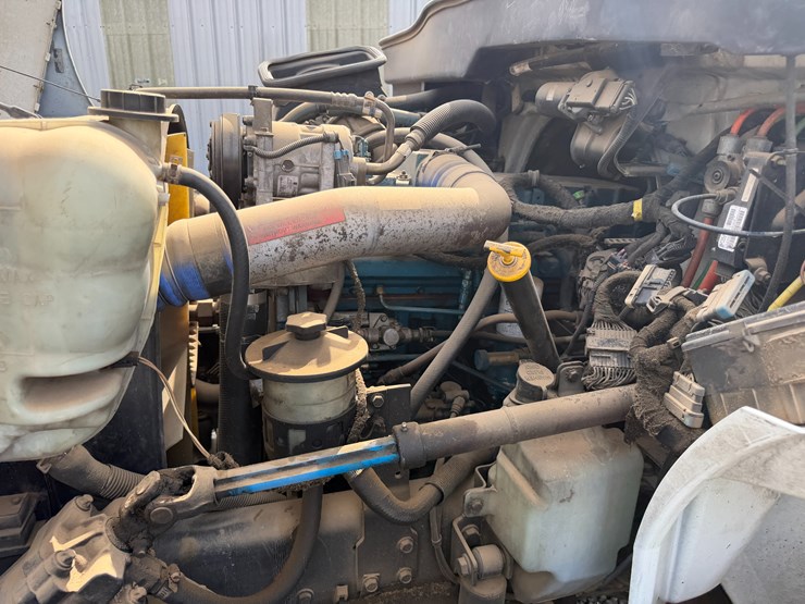 2004-international-durastar-4300-image-41