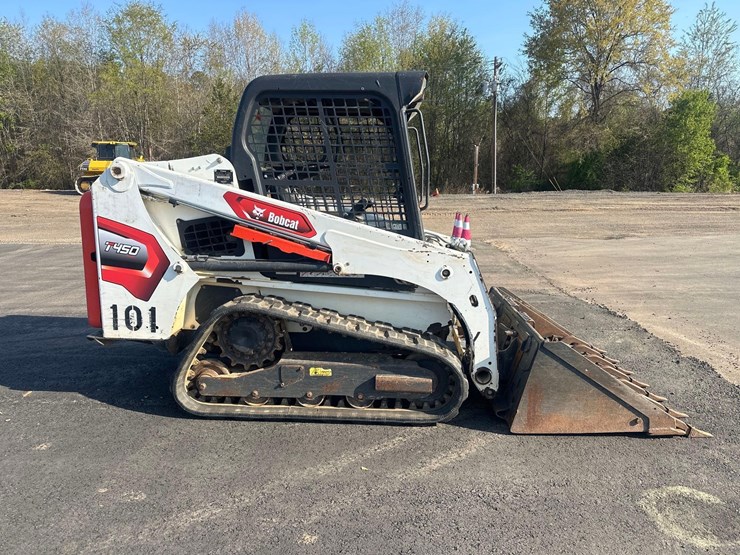 2021-bobcat-t450-image-2