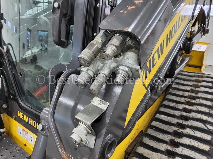 2017-new-holland-c232-image-20