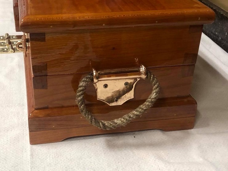 #9550-•-1906-u.s.-navy-steam-cutter-–-40'-uss-new-jersey-captain’s-launch-#873-nj-1-image-106