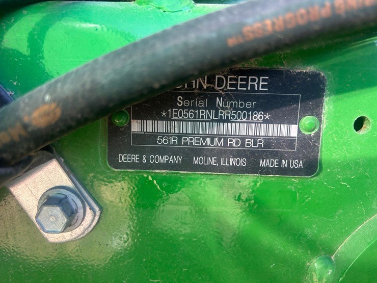 2024-john-deere-561r-image-26