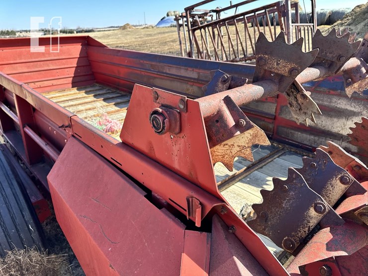 new-holland-791-image-18