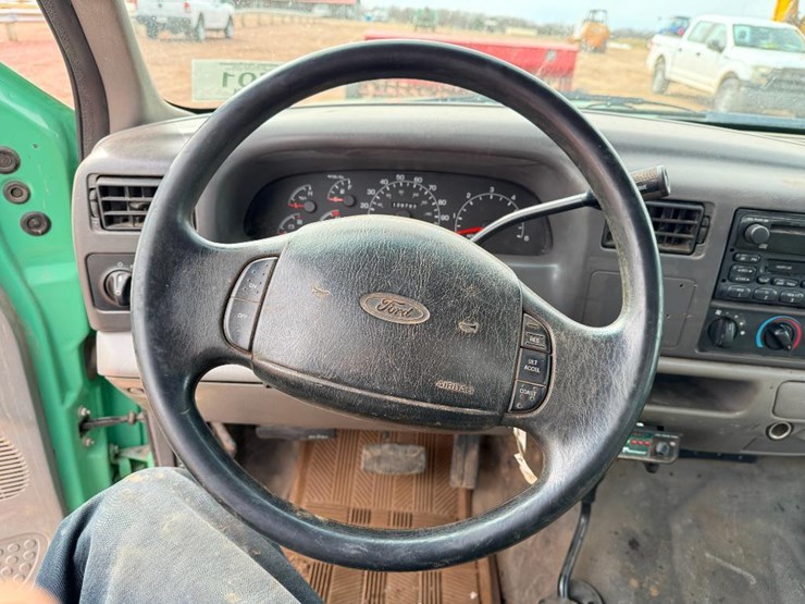 ford-f450-xl-image-40