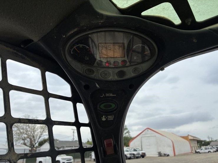 2018-bobcat-s570-image-13