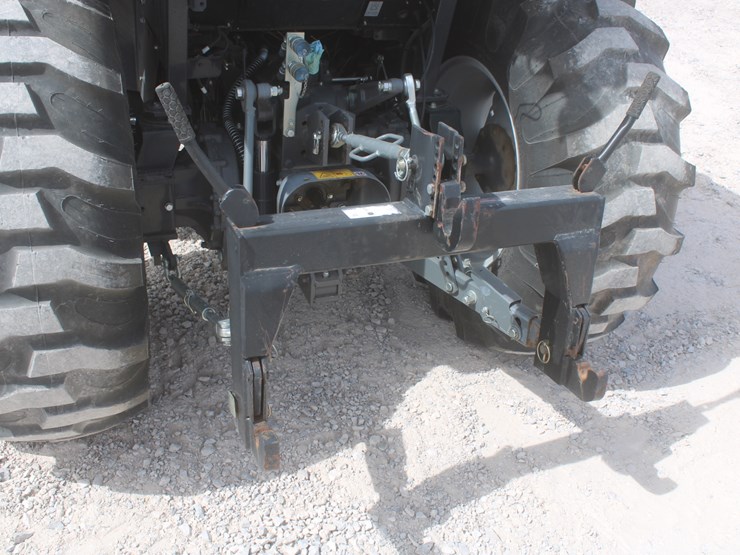 2018-massey-ferguson-1755m-image-43