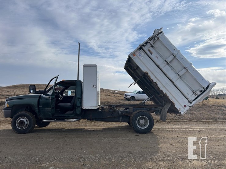 2001-dodge-ram-3500-image-54