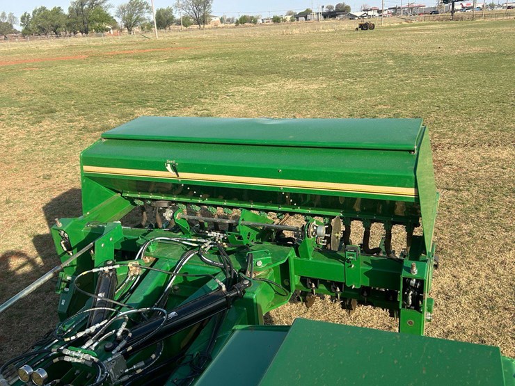 great-plains-3s3000hd-image-15