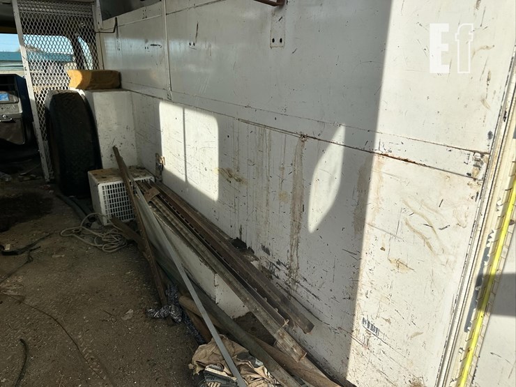 1985-chevrolet-g30-image-18