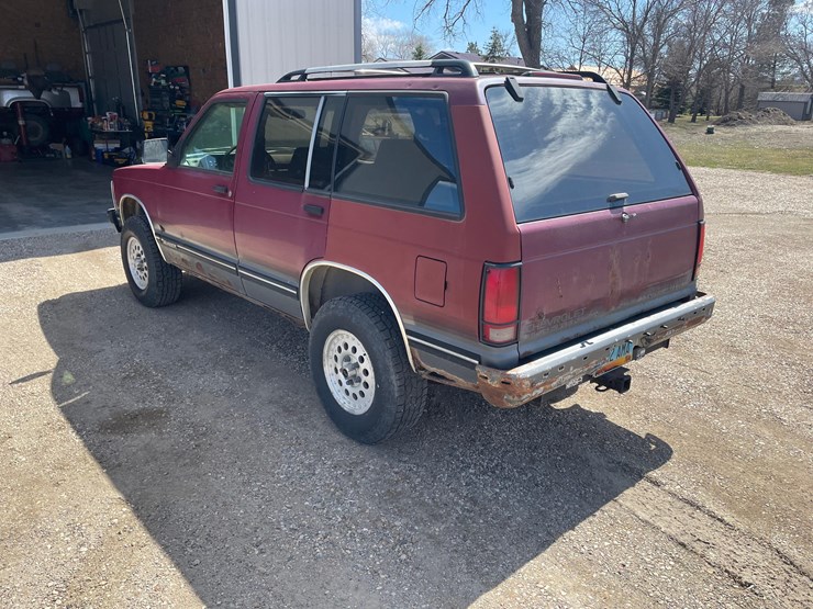 1994-chevrolet-blazer-image-3