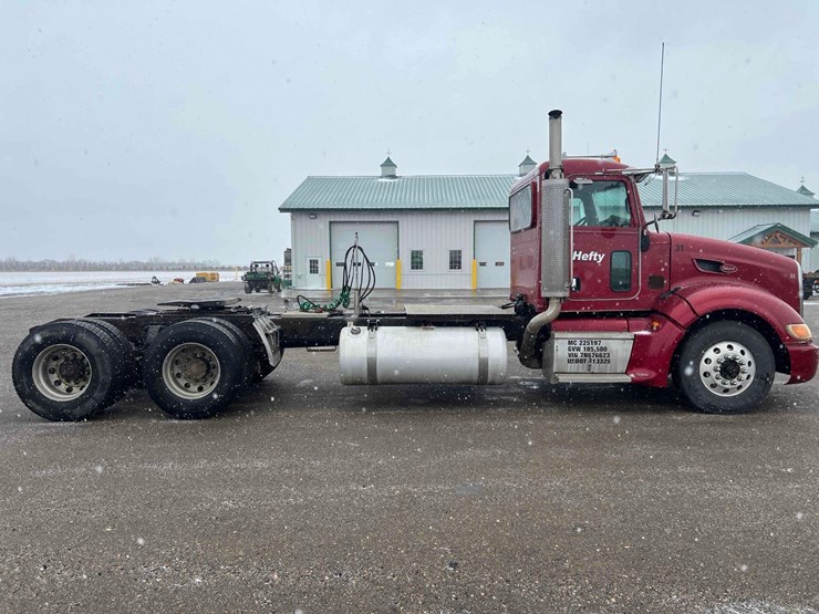 2005-caterpillar-c15-image-4