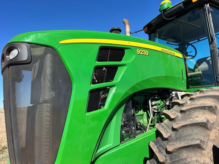 2011-john-deere-9230-image-22